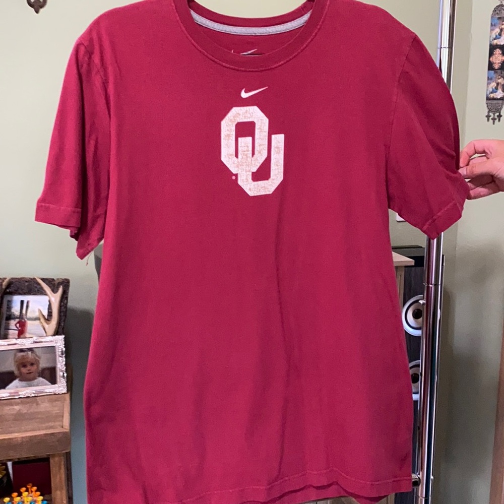 Distressed University of Oklahoma Crimson & Cream.